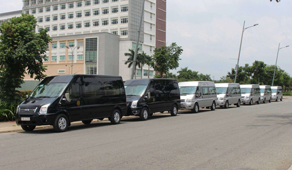 Kiểm tra xe kỹ lưỡng trước khi ký kết hợp đồng thuê