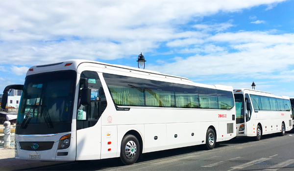 Các loại xe du lịch phổ biến hiện nay bao gồm xe 4 chỗ, 7 chỗ, 16 chỗ, 29 chỗ, 34 chỗ, 45 chỗ