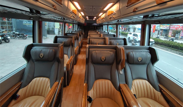 Một trong những yếu tố quan trọng nhất khi thuê xe du lịch là chất lượng kỹ thuật của phương tiện