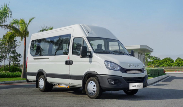 Thuê xe trọn gói giúp tối ưu chi phí cho nhóm đông người